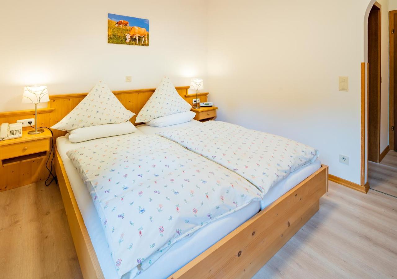 Hotel-Pension-Ostler บาดวิสเซ ภายนอก รูปภาพ